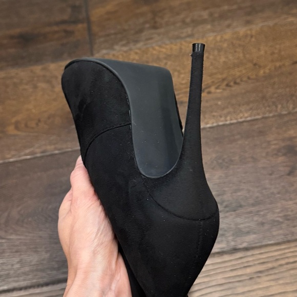 Steve Madden Dominique Black Thigh High Boot - Picture 6 of 10